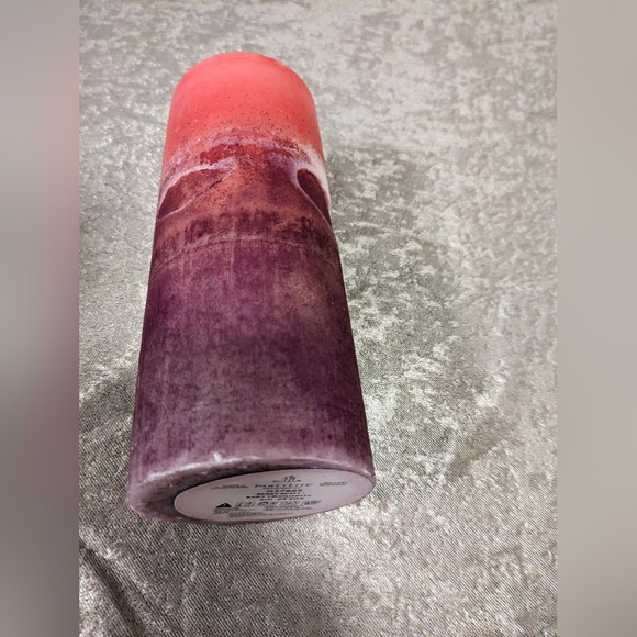Partylite Berry Blast Pillar Candle- 7" Retired M37665 - Picture 5 of 6